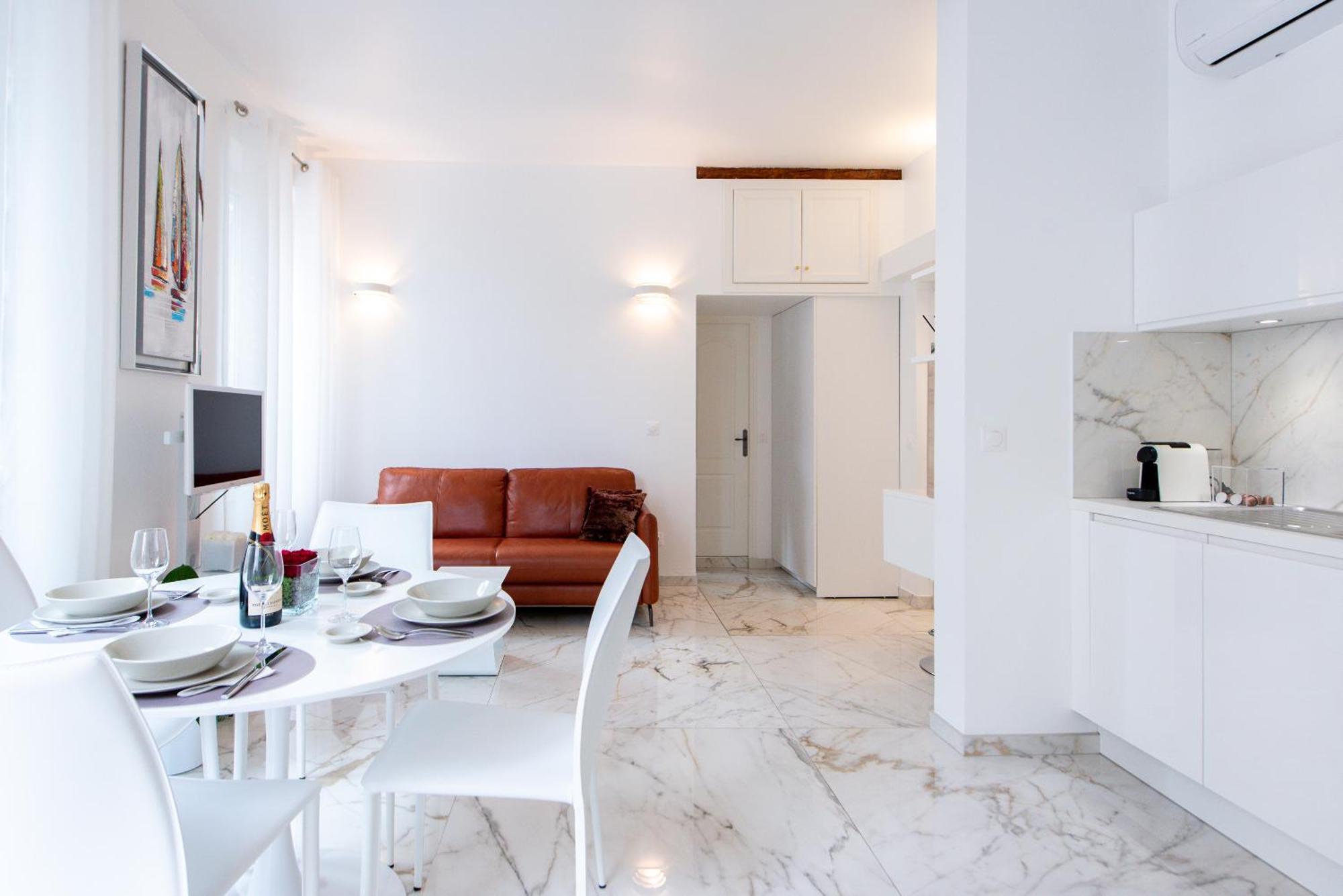 Alba Apartment Antibes Street, By Welcome To Кан Екстериор снимка